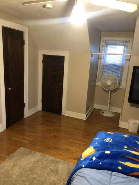 1032 Smith Ave, Lansing, MI 48910 photo 24