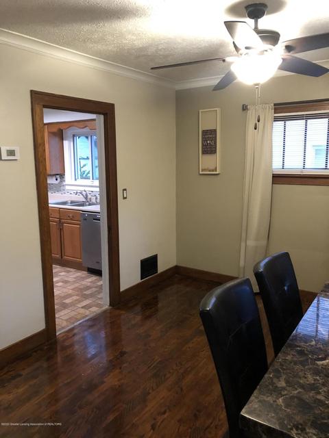 1032 Smith Ave, Lansing, MI 48910 photo 9