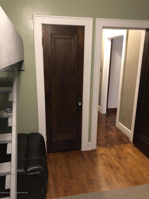 1032 Smith Ave, Lansing, MI 48910 photo 14