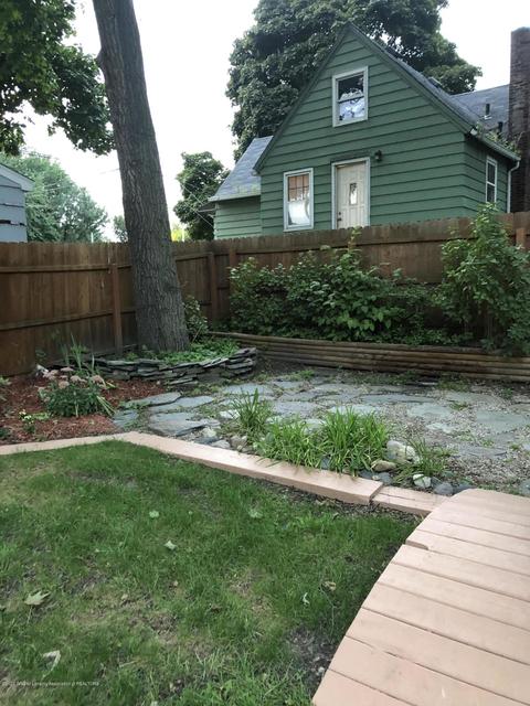 1032 Smith Ave, Lansing, MI 48910 photo 34