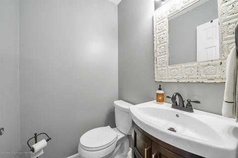 13076 Shadybrook Ln, Dewitt, MI 48820 photo 24