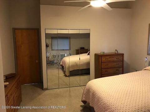 1764 Roe St, Haslett, MI 48840 photo 18