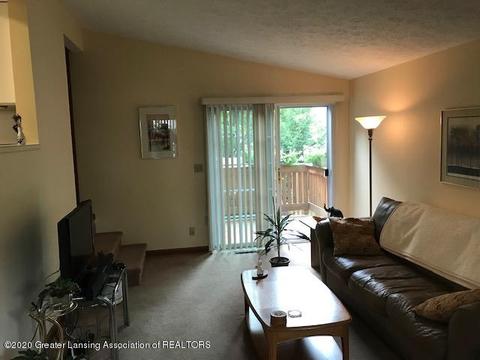 1764 Roe St, Haslett, MI 48840 photo 6