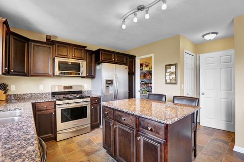 232 Ware St, Mason, MI 48854 photo 4