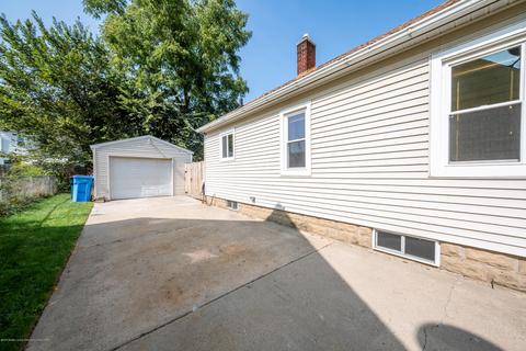 1127 Hapeman St, Lansing, MI 48915 photo 23