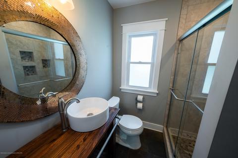 1127 Hapeman St, Lansing, MI 48915 photo 13
