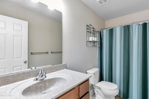 1324 Wickham Dr, Lansing, MI 48906 photo 20