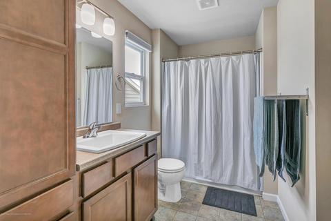 1324 Wickham Dr, Lansing, MI 48906 photo 16
