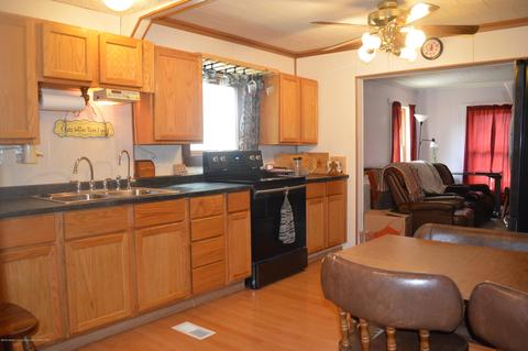 135 E Front St, Ovid, MI 48866 photo 5