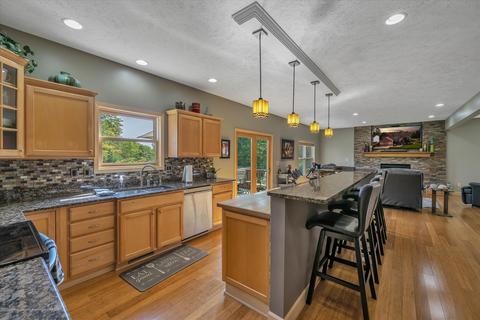 5580 Silverleaf Ct, Haslett, MI 48840 photo 9