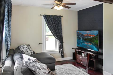 330 N Pine St, Fowler, MI 48835 photo 9