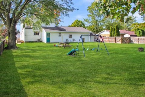 330 N Pine St, Fowler, MI 48835 photo 33