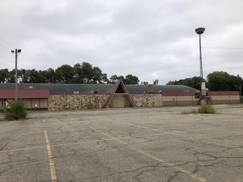 1256 E Mcdevitt Ave, Jackson, MI 49203 photo 2