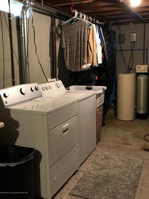 703 Wilson St, Dewitt, MI 48820 photo 23