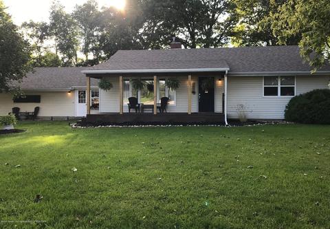 703 Wilson St, Dewitt, MI 48820 photo 1