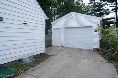 4920 Devonshire Ave, Lansing, MI 48910 photo 3