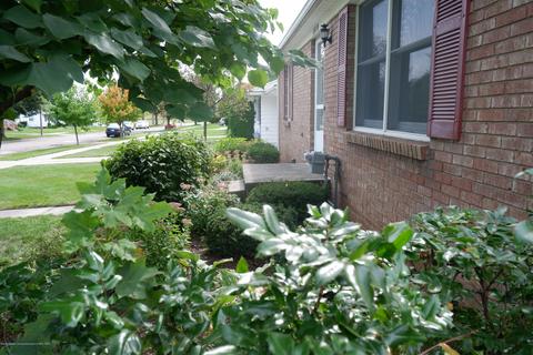 4920 Devonshire Ave, Lansing, MI 48910 photo 2