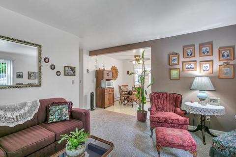 720 Donson Dr, Lansing, MI 48911 photo 4