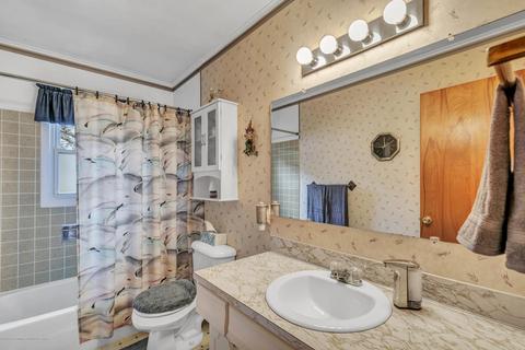 720 Donson Dr, Lansing, MI 48911 photo 13
