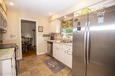 4209 Devonshire Ave, Lansing, MI 48910 photo 16
