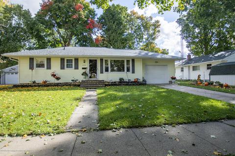 4209 Devonshire Ave, Lansing, MI 48910 photo 1