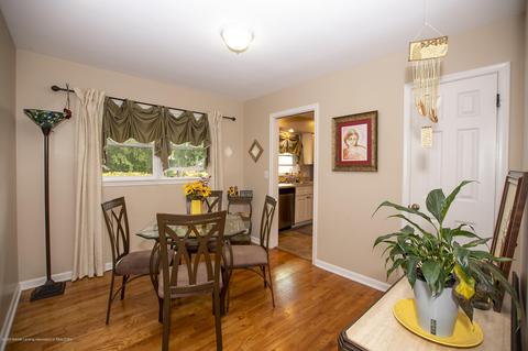 4209 Devonshire Ave, Lansing, MI 48910 photo 5
