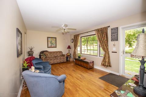 4209 Devonshire Ave, Lansing, MI 48910 photo 3