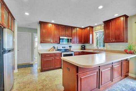 3906 Rudyard Way, Lansing, MI 48906 photo 11