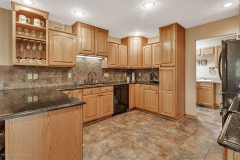 1637 W Alward Rd, Dewitt, MI 48820 photo 18