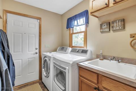 1637 W Alward Rd, Dewitt, MI 48820 photo 24