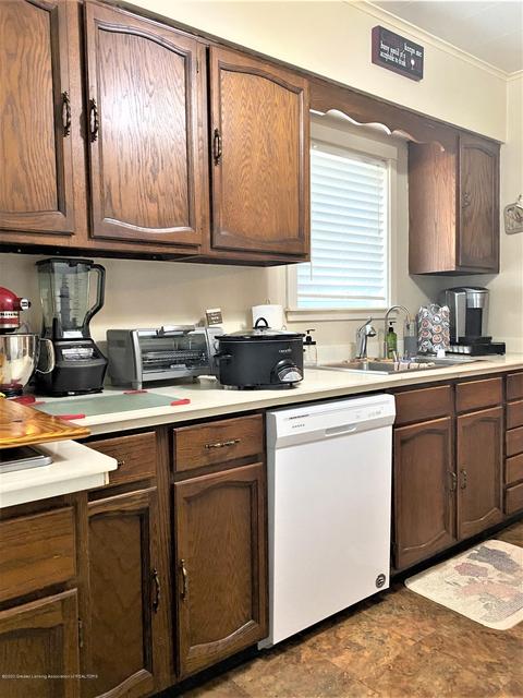 820 Pine St, Owosso, MI 48867 photo 8