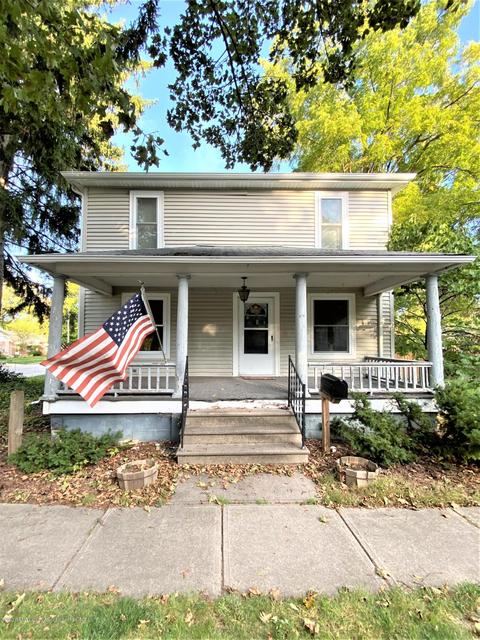 820 Pine St, Owosso, MI 48867 photo 1