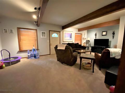 820 Pine St, Owosso, MI 48867 photo 11