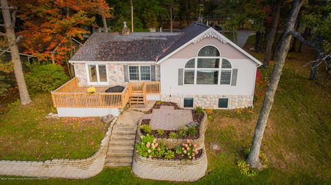 1324 Forest Rd, Harrison, MI 48625 photo 4