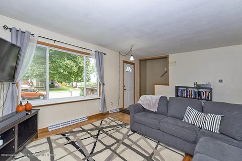 1013 Maycroft Rd, Lansing, MI 48917 photo 7