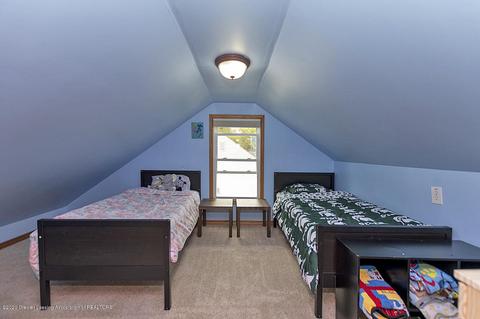 1013 Maycroft Rd, Lansing, MI 48917 photo 17