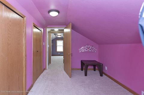 1013 Maycroft Rd, Lansing, MI 48917 photo 18
