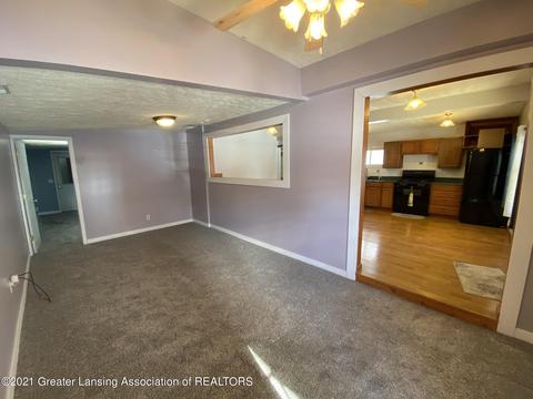5813 Outer Dr, Bath, MI 48808 photo 10
