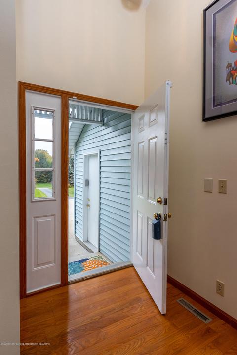 2400 Bravender Rd, Williamston, MI 48895 photo 4
