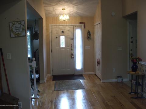 15617 Chandler Rd, Bath, MI 48808 photo 9