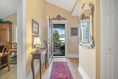 15193 Classic Dr, Bath, MI 48808 photo 4