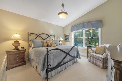 15193 Classic Dr, Bath, MI 48808 photo 18