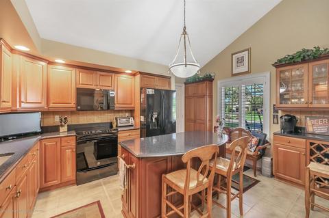 15193 Classic Dr, Bath, MI 48808 photo 7
