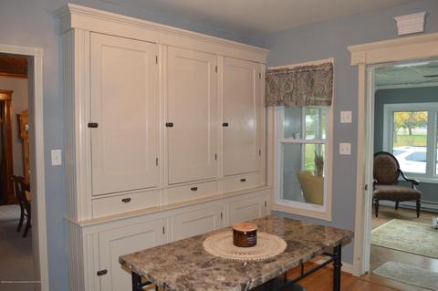 1233 Eifert Rd, Holt, MI 48842 photo 4