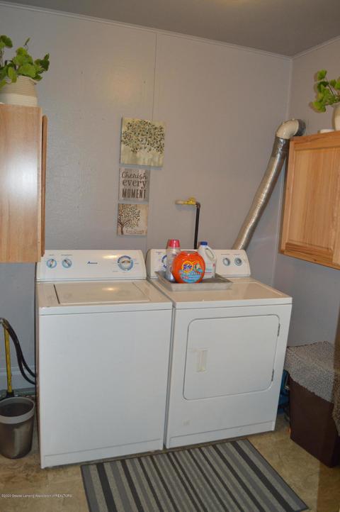 1233 Eifert Rd, Holt, MI 48842 photo 7
