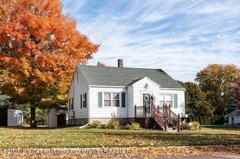 609 E Walker St, Saint Johns, MI 48879 photo 2