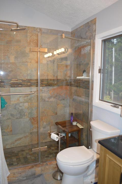 7034 E Howe Rd, Bath, MI 48808 photo 25