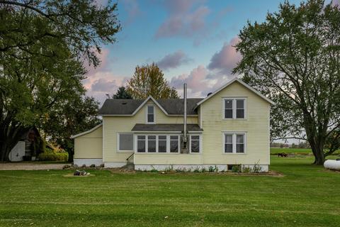 5330 E Johnson Rd, Ithaca, MI 48847 photo 1