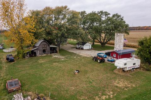 5330 E Johnson Rd, Ithaca, MI 48847 photo 14
