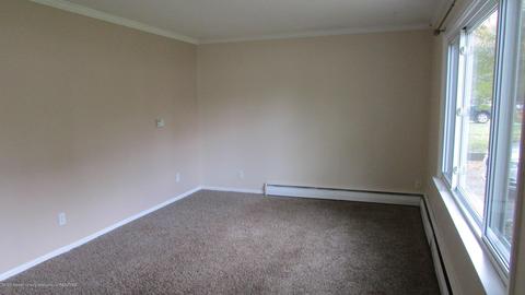 6039 Daft St, Lansing, MI 48911 photo 4